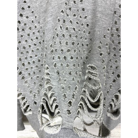 Pepin Women’s XS Gray Distressed Boho Cutout V-Neck Long Sleeve Sweatshirt - Picture 5 of 5